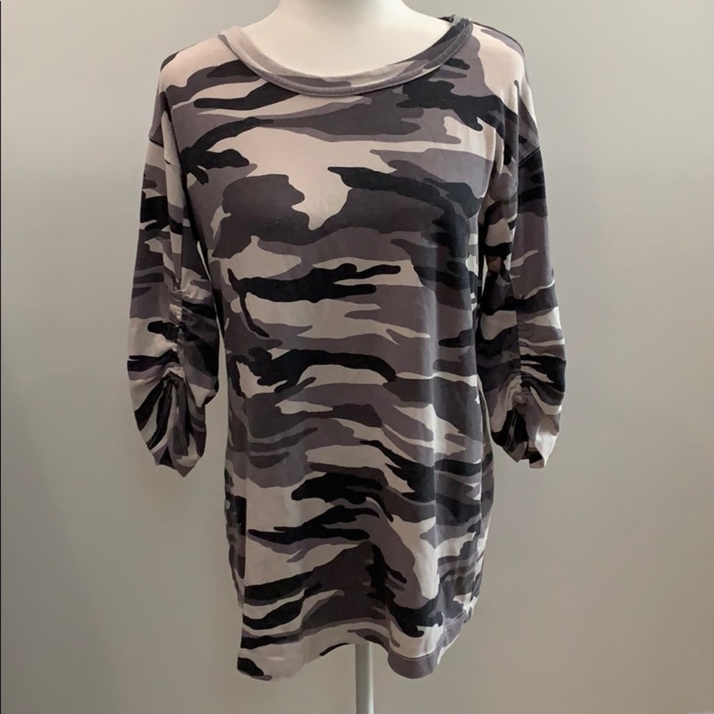 SPLENDID - Maternity Camo Sweatshirt!